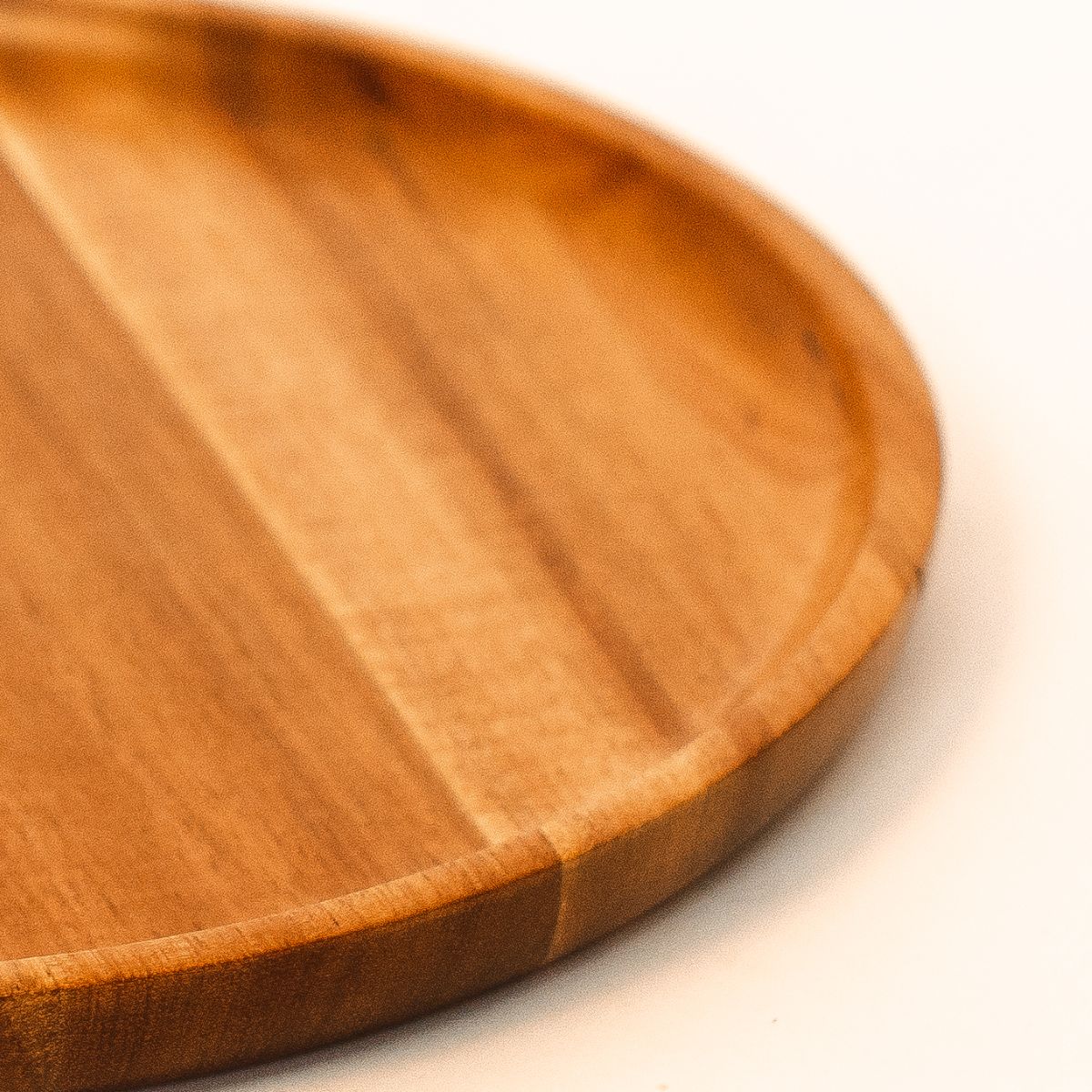 Acacia wood dinner plate